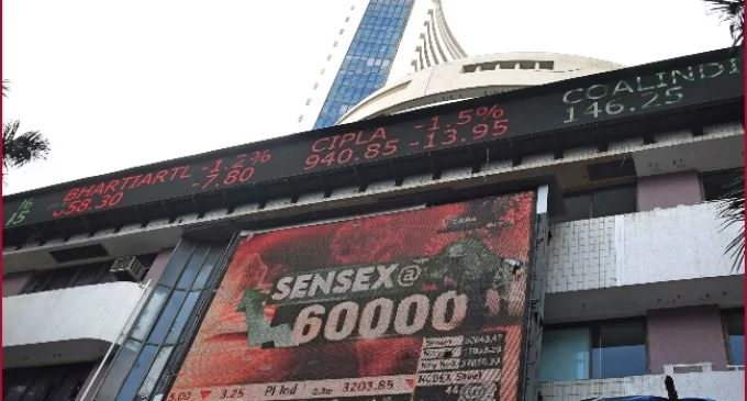 Sensex climbs 164 points as crude oil prices drop