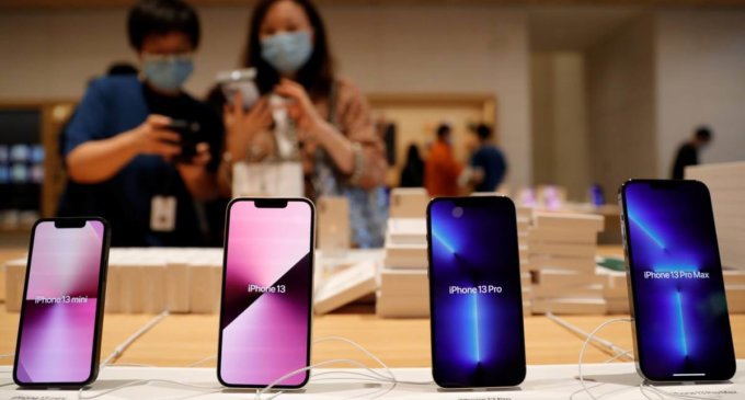 Apple releases iOS 15.4.1, iPadOS 15.4.1 to fix battery drain issues