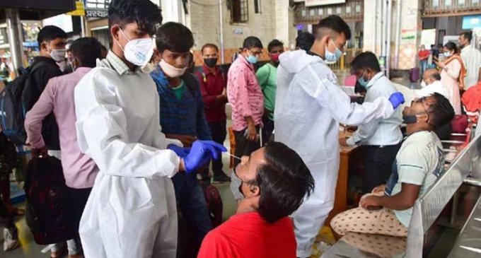 India’s fresh COVID-19 cases breach 3000 mark