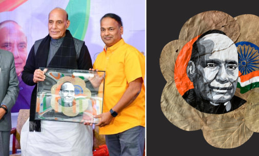Arvind Kotha Presents Visaraku Painting to Shri Rajnath Singh