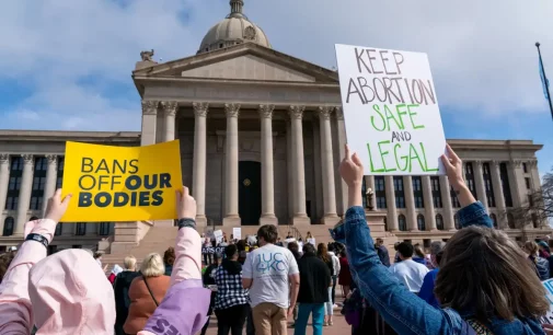 U.S. Oklahoma passes bill banning near-all abortions