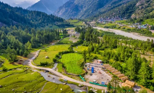 With plains sizzling, holidaymakers rush to Himachal for long weekend
