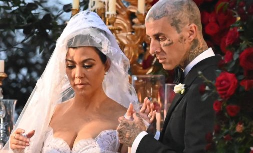Kourtney Kardashian, Travis Barker get married for third time in lavish Italian ceremony