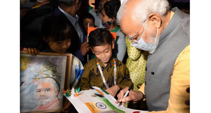‘Modi Modi’, ‘Bharat Mata Ki Jai’ chants in Tokyo as PM gets rousing reception from Indian diaspora