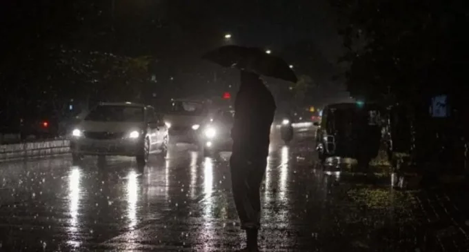 Rain, thunderstorm lash Delhi again