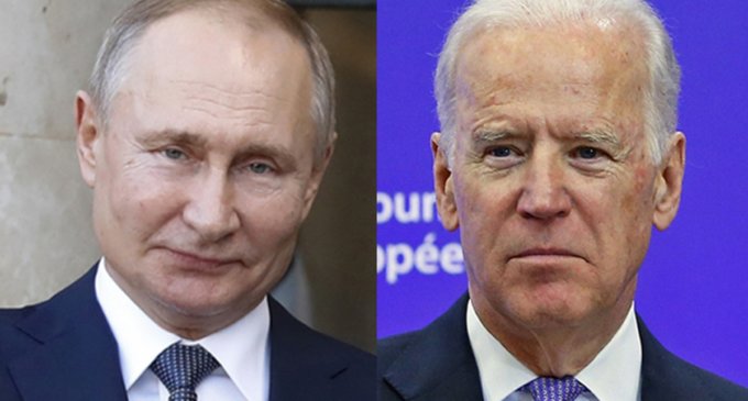 Russia publishes long list of Americans banned from entry