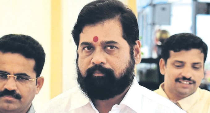 Maharashtra political crisis: Rebel Sena MLAs sign letter of support to Eknath Shinde, likely to seek floor test